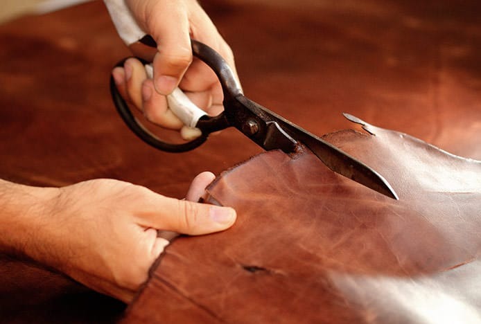 Advantages of Leather Bar Stools