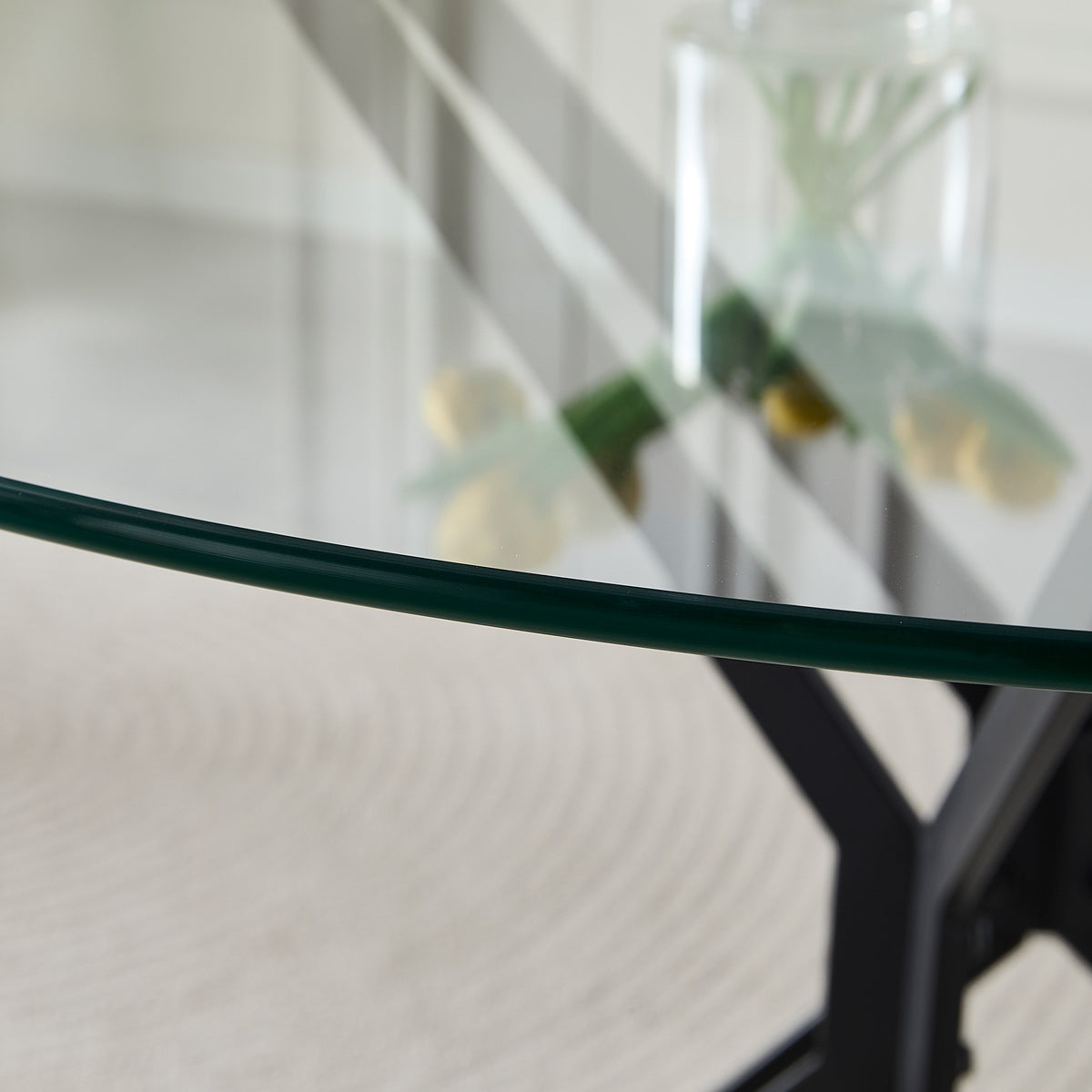 Hero 100cm Black Dining Table Round Glass