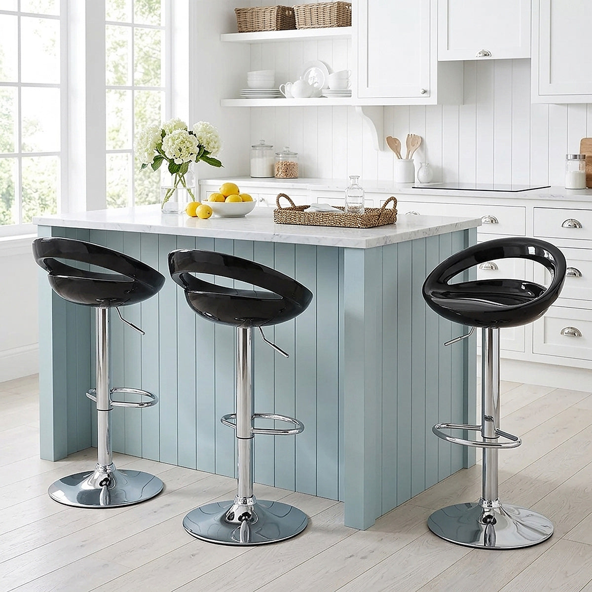 Crescent Bar Stool Black
