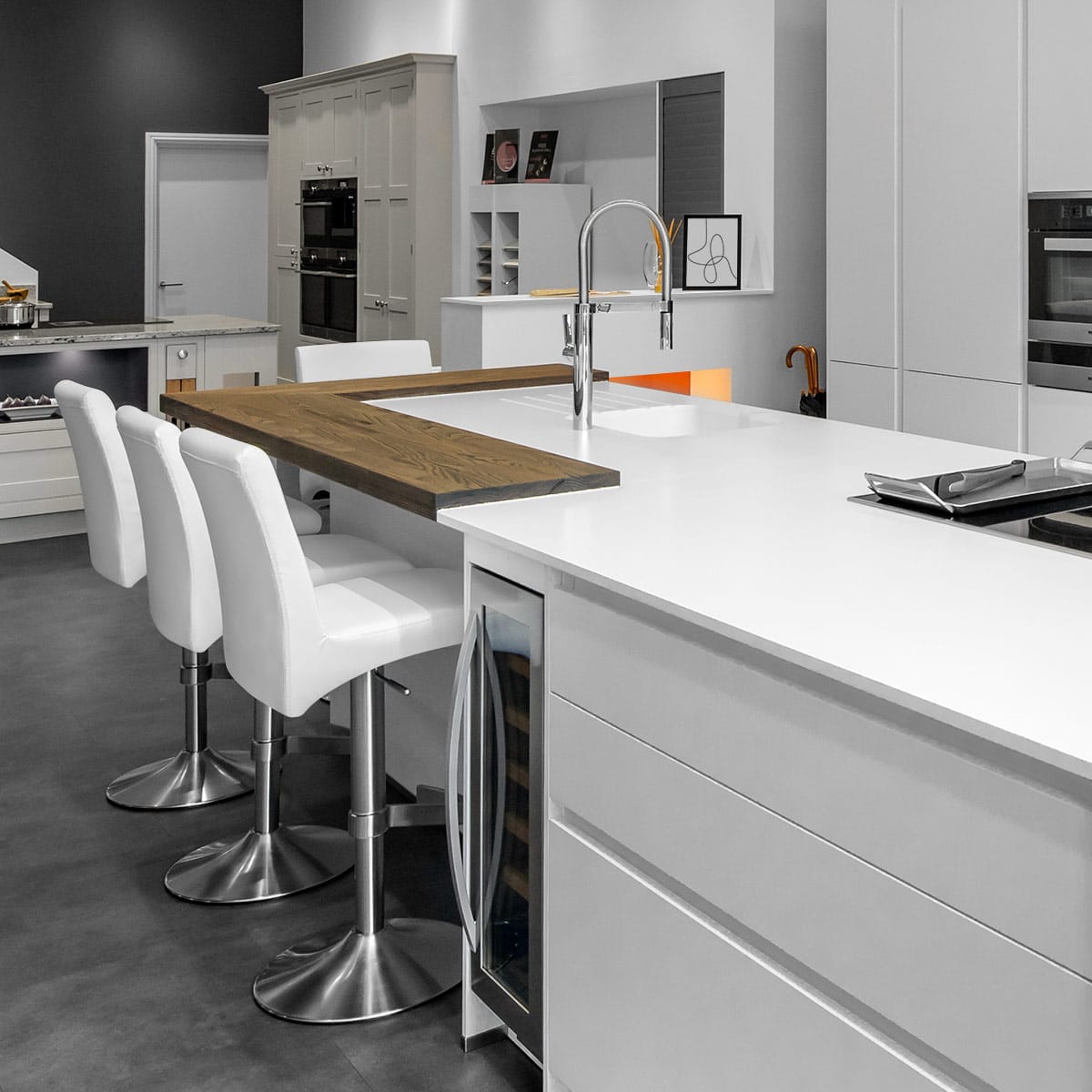 Deluxe Brushed High Back Stool White