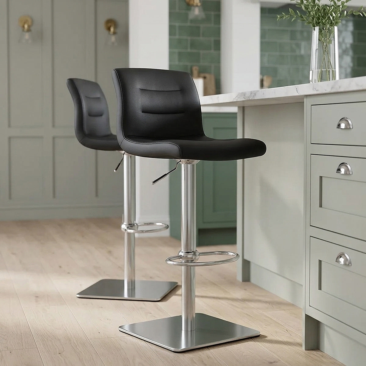 Deluxe Paradis Leather Brushed Stool Black