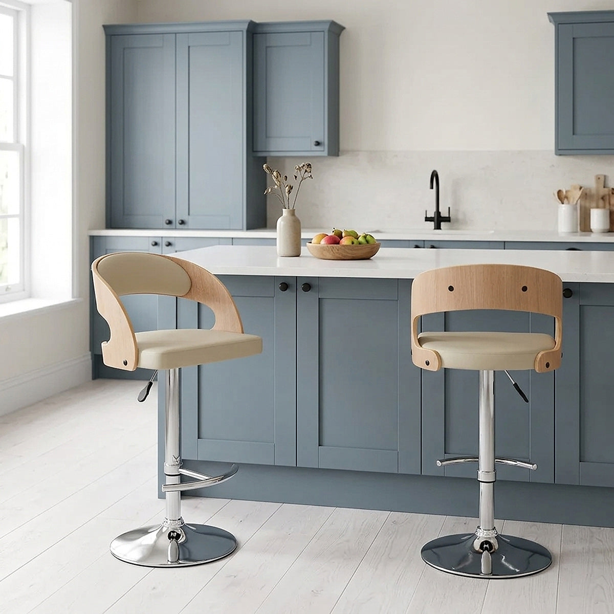 Eve Oak Bar Stool Cream