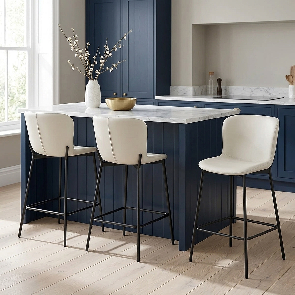 Jasmine Bar Stool Light Cream