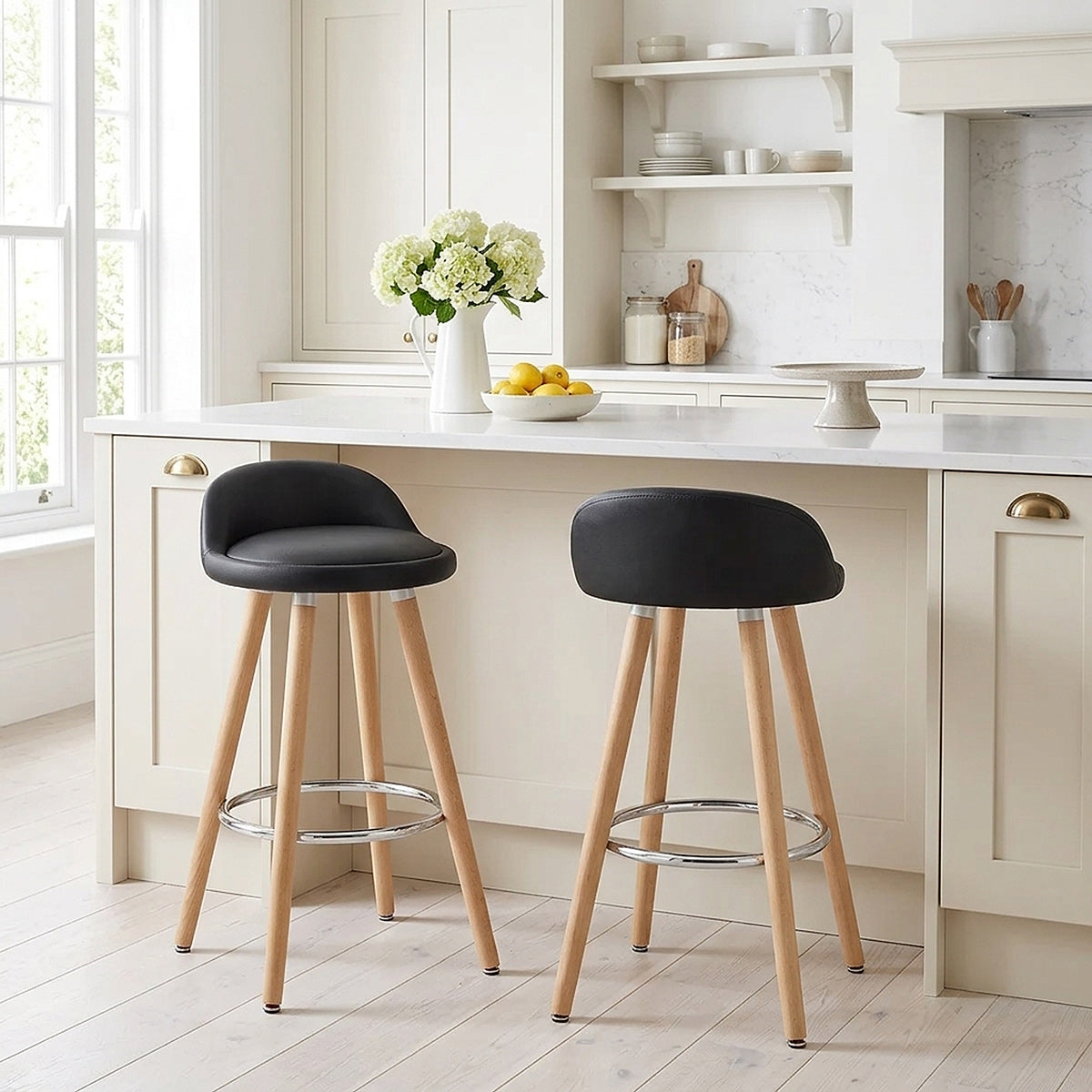Jive Wooden Stool Black