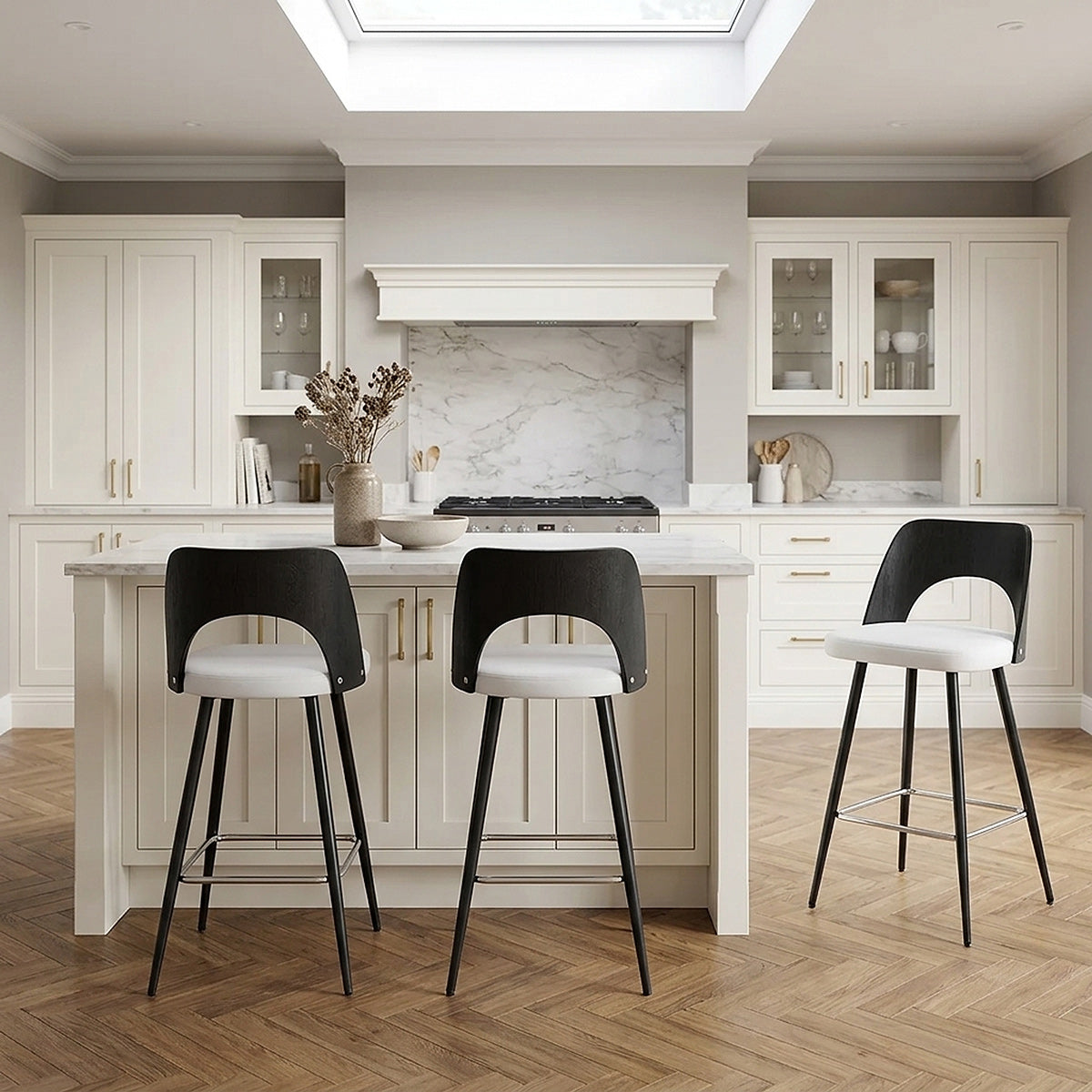 Leo Bar Stool Black Wood & White