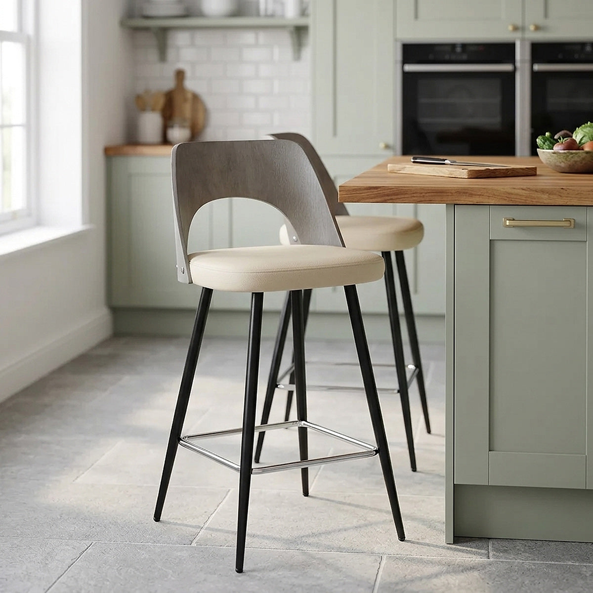 Leo Bar Stool Grey Wood & Cream