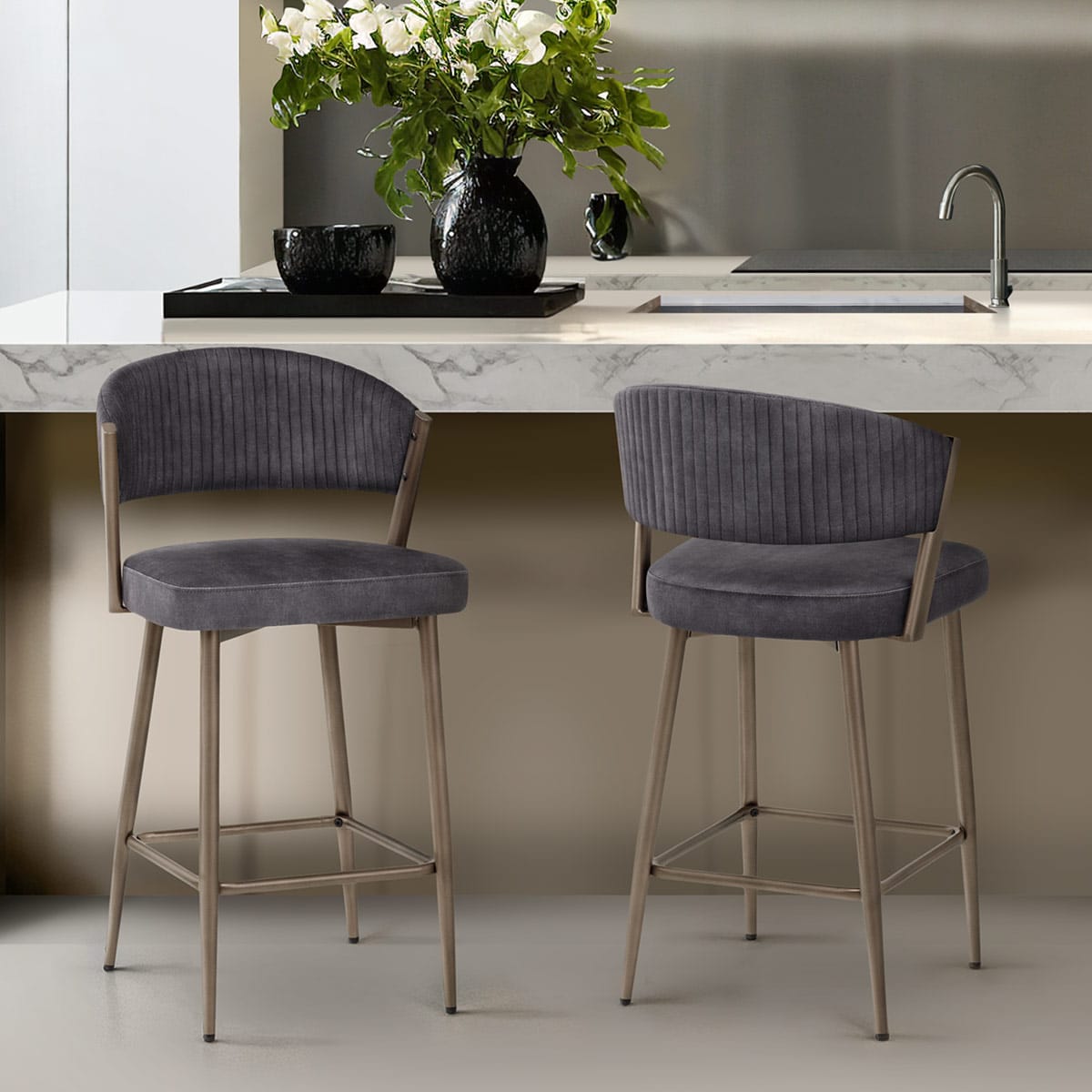 Lusso Bar Stool Black Velvet