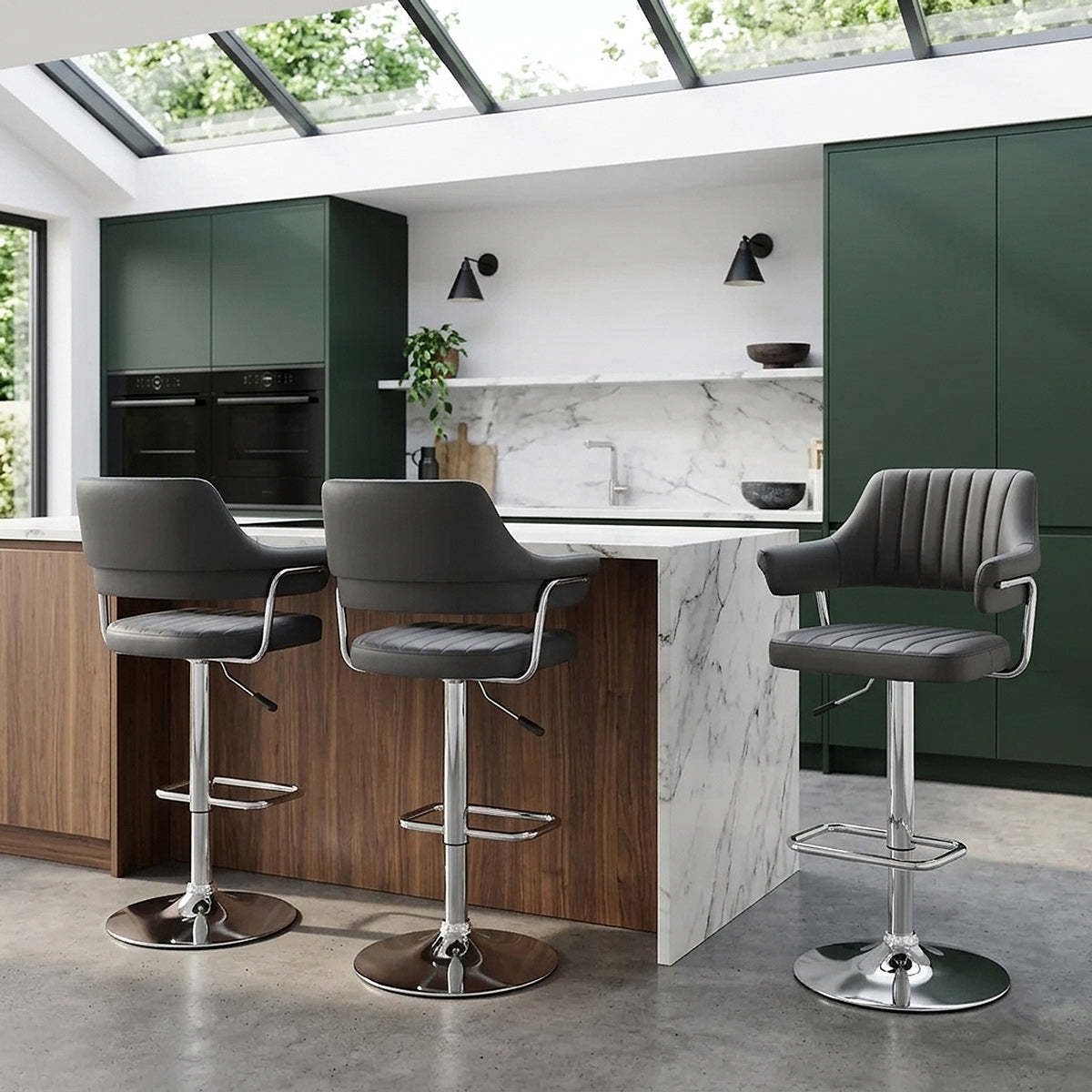 Skyline Bar Chair Black