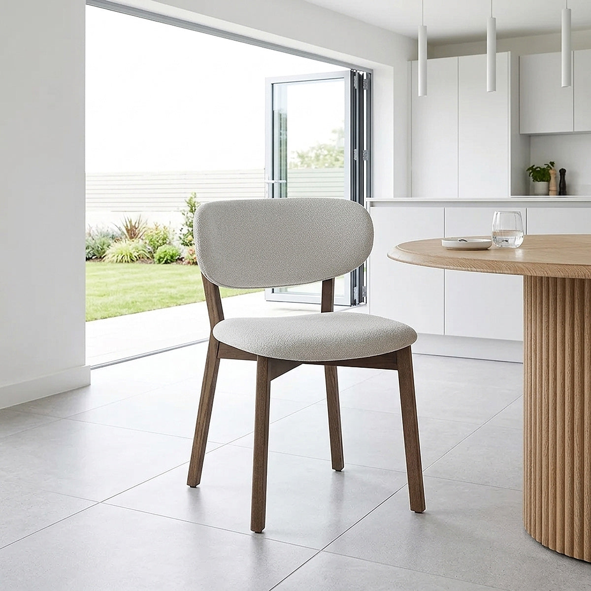Thames 120cm Round Table & 4 Maya Light Oak Chairs Dining Set