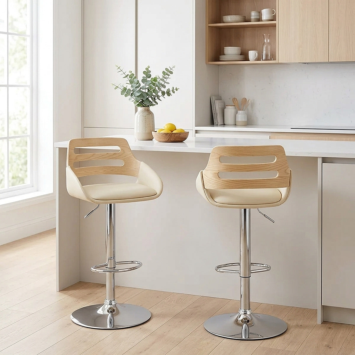 Trio Stool Oak & Cream