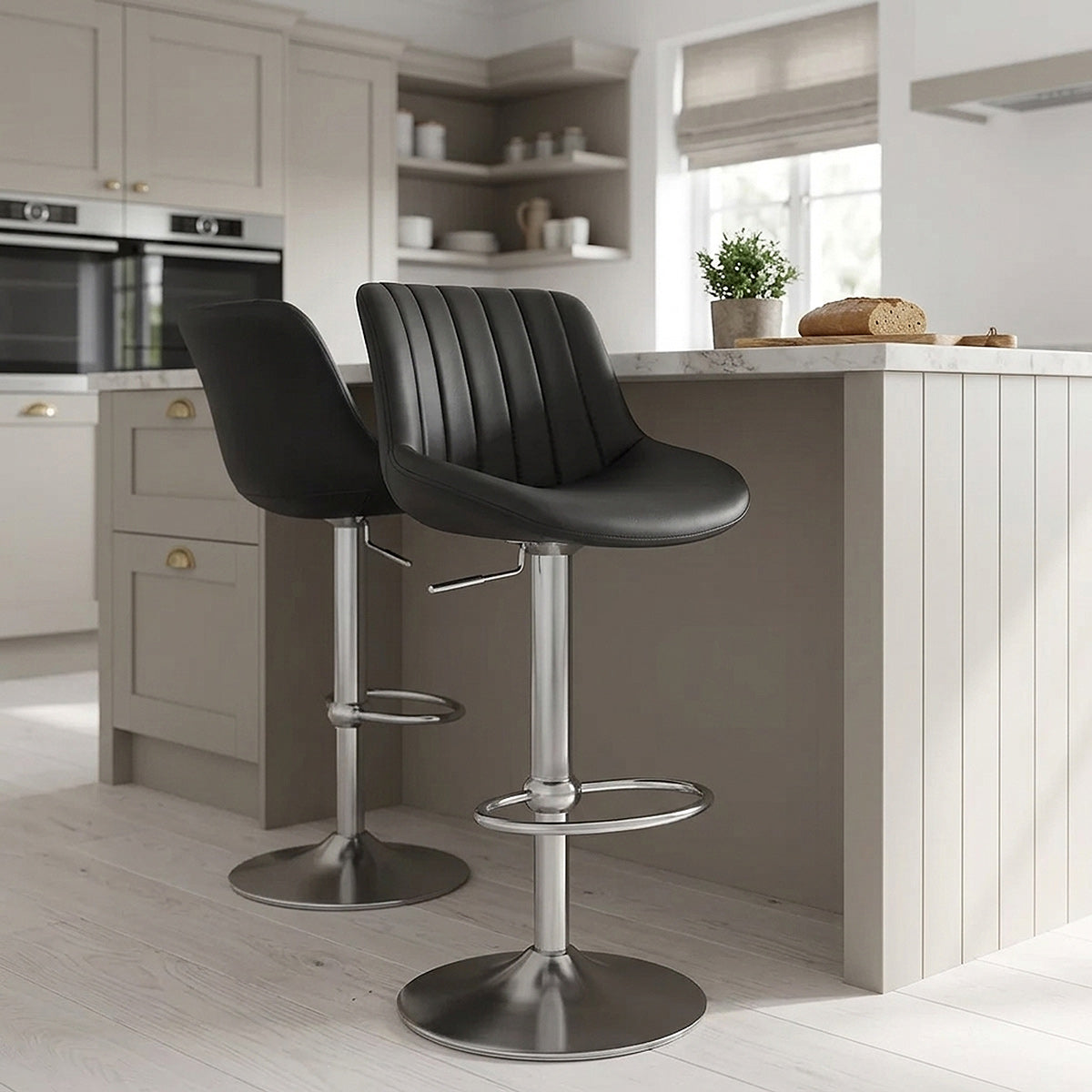 Versailles Real Leather Stool Black