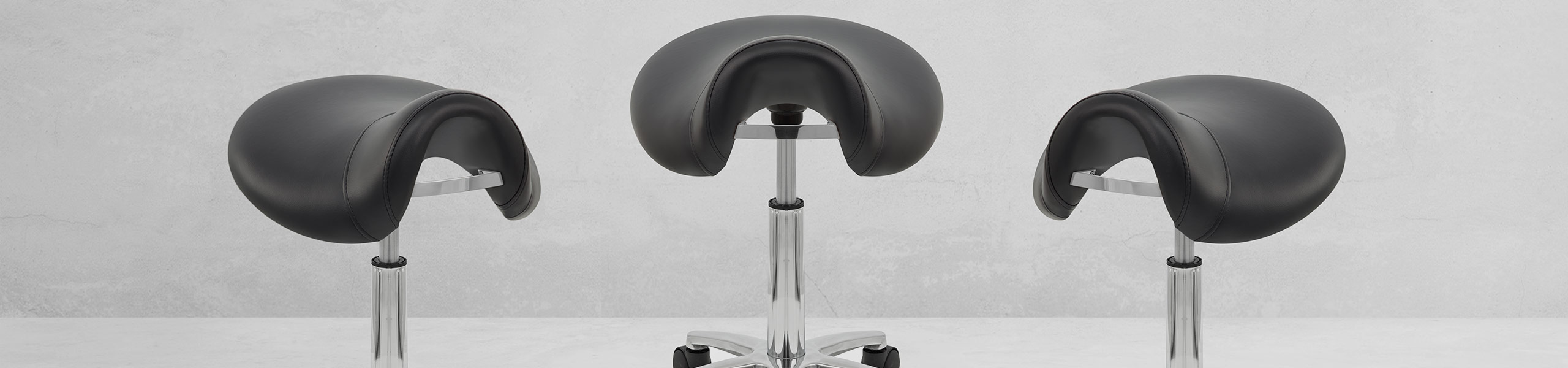 Deluxe Saddle Stool Black Video Banner