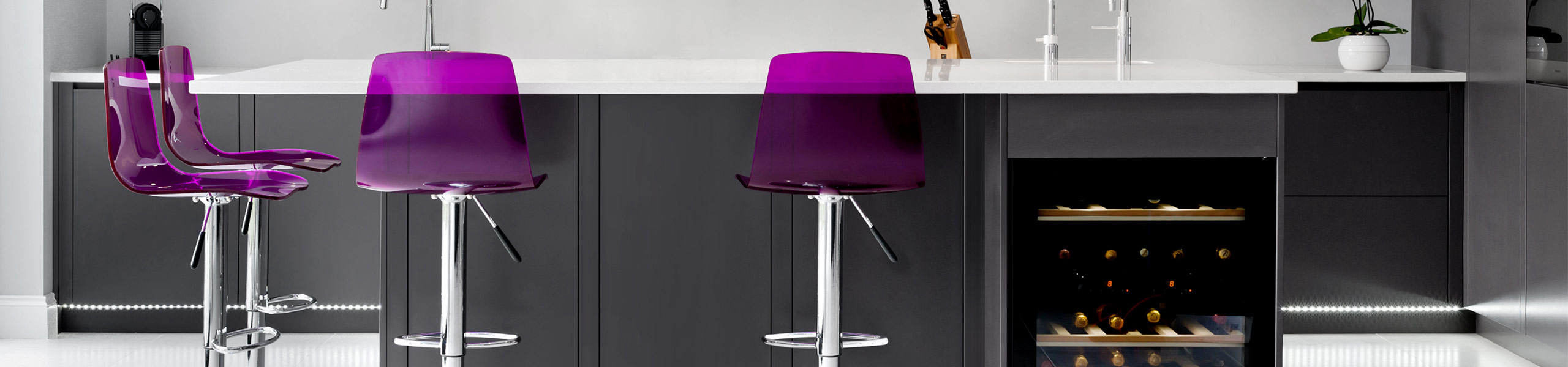 Odyssey Acrylic Stool Purple Video Banner