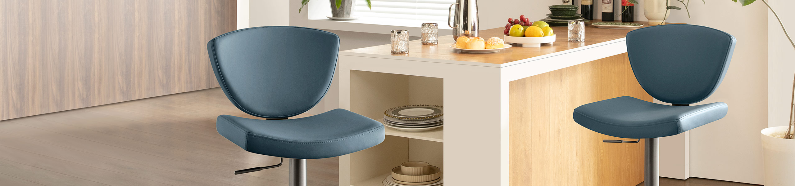 Pearl Real Leather Stool Blue Video Banner